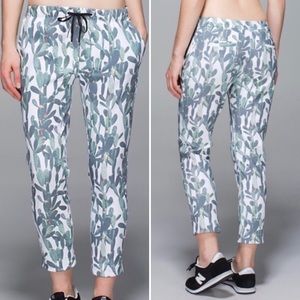 Lululemon Jet Crop Slim